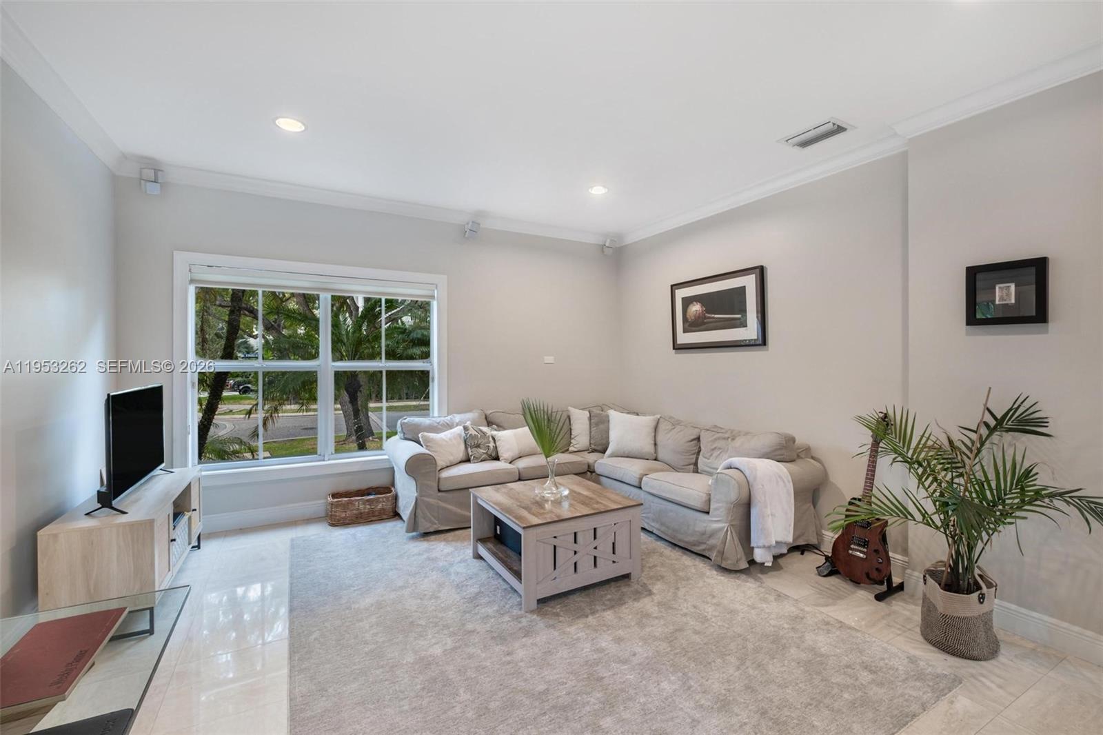 BISCAYNE KEY ESTATES - Residential