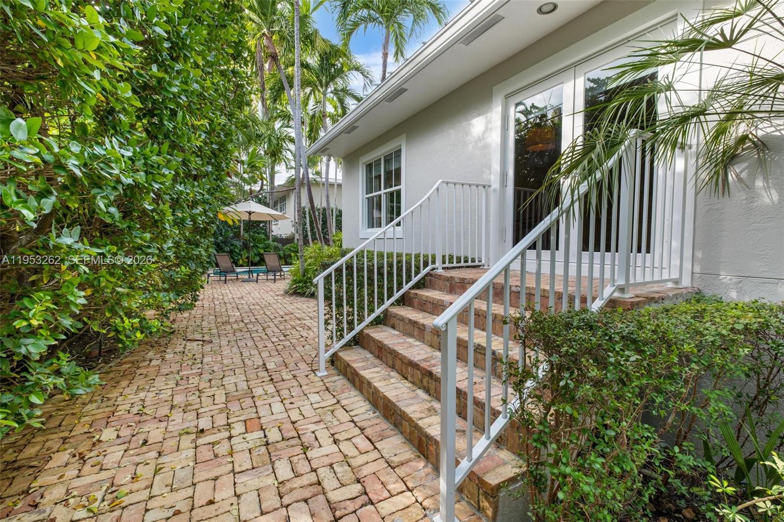 BISCAYNE KEY ESTATES - Residential