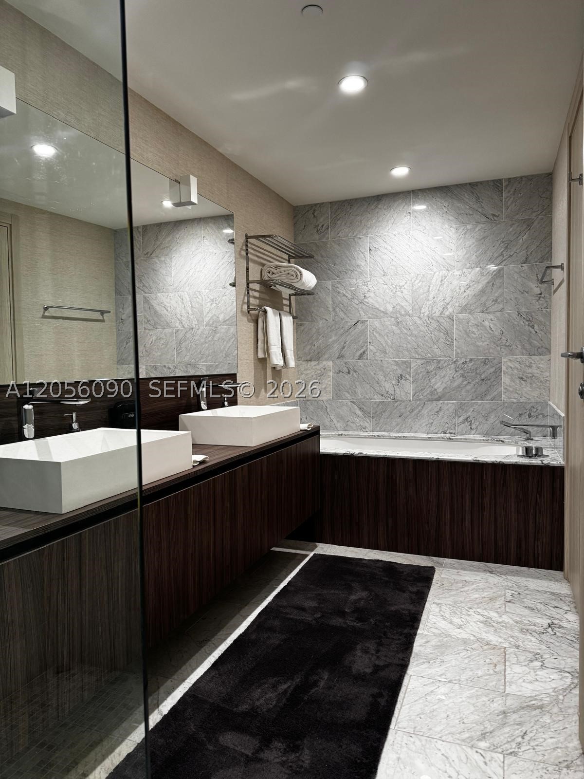 Brickell Flatiron - Residential