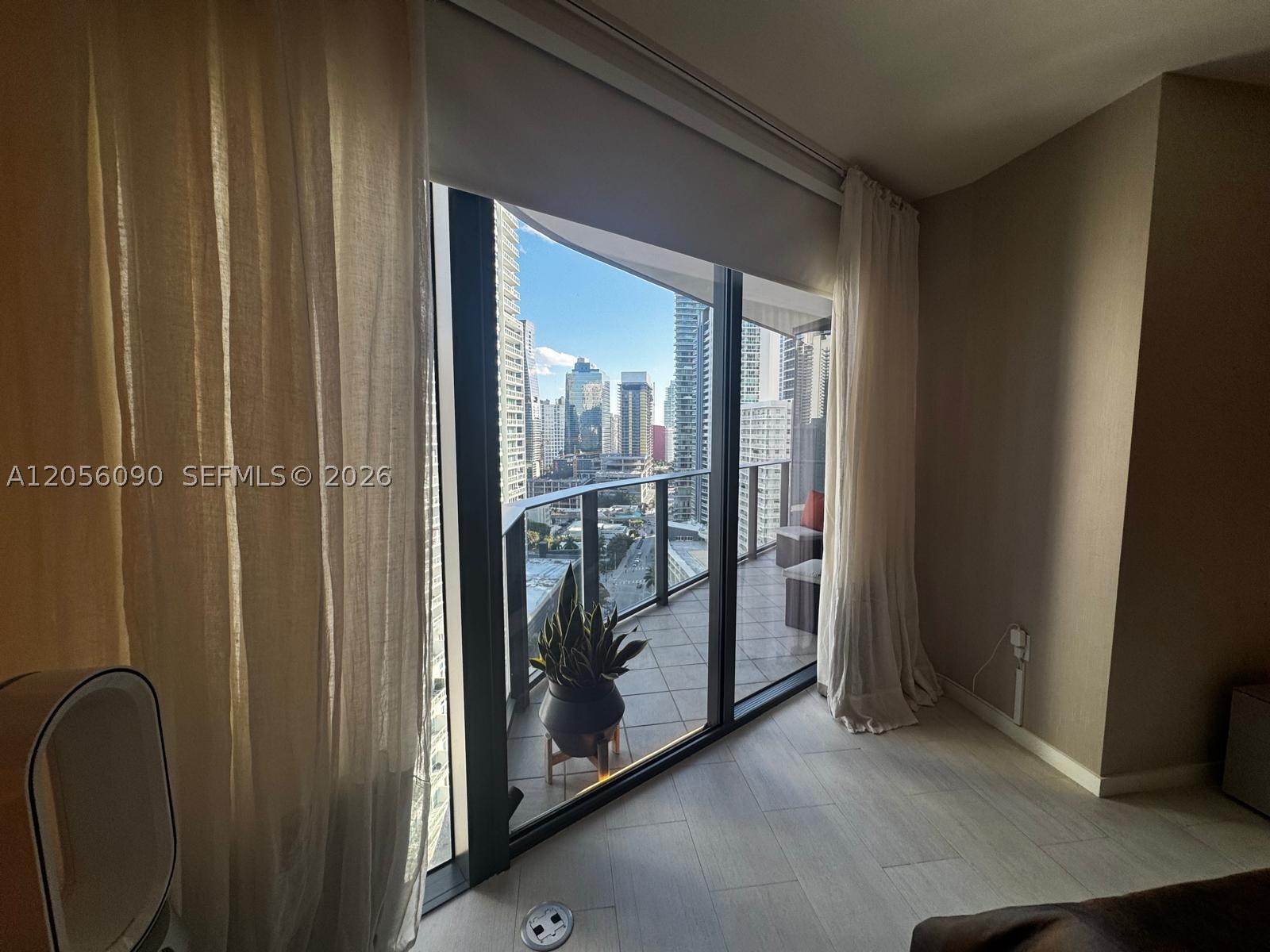 Brickell Flatiron - Residential