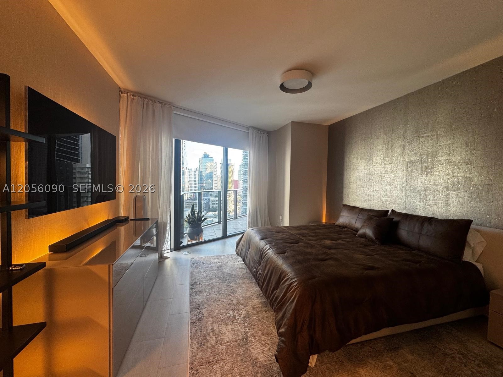 Brickell Flatiron - Residential