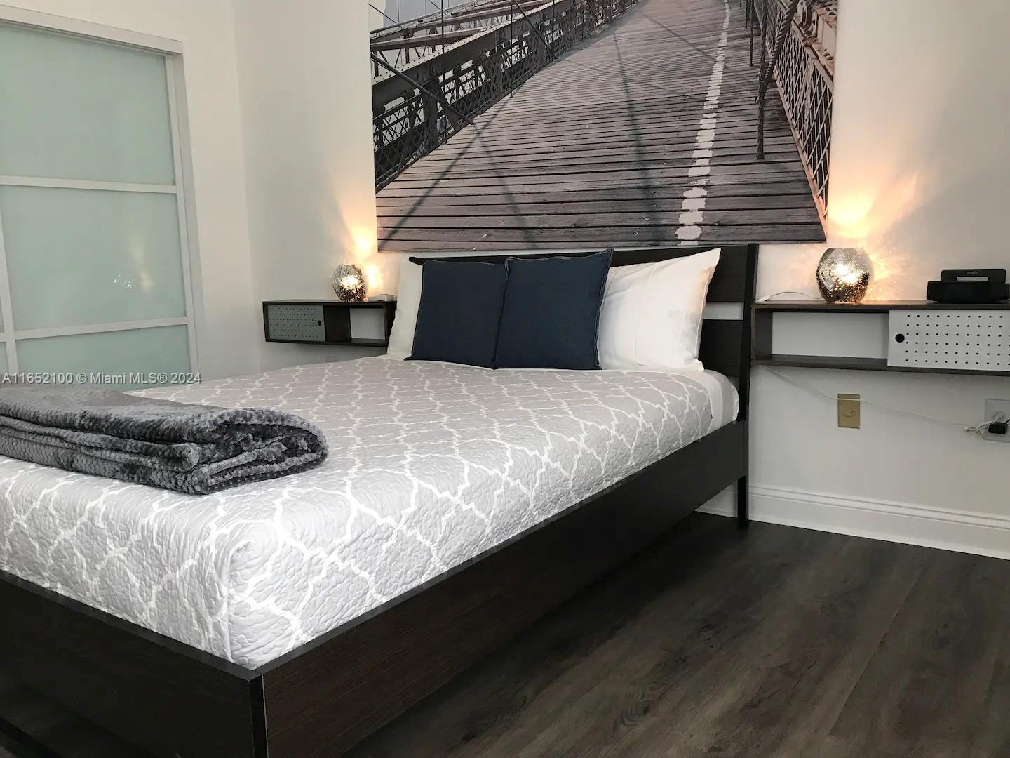 JASMINE CONDO - Residential