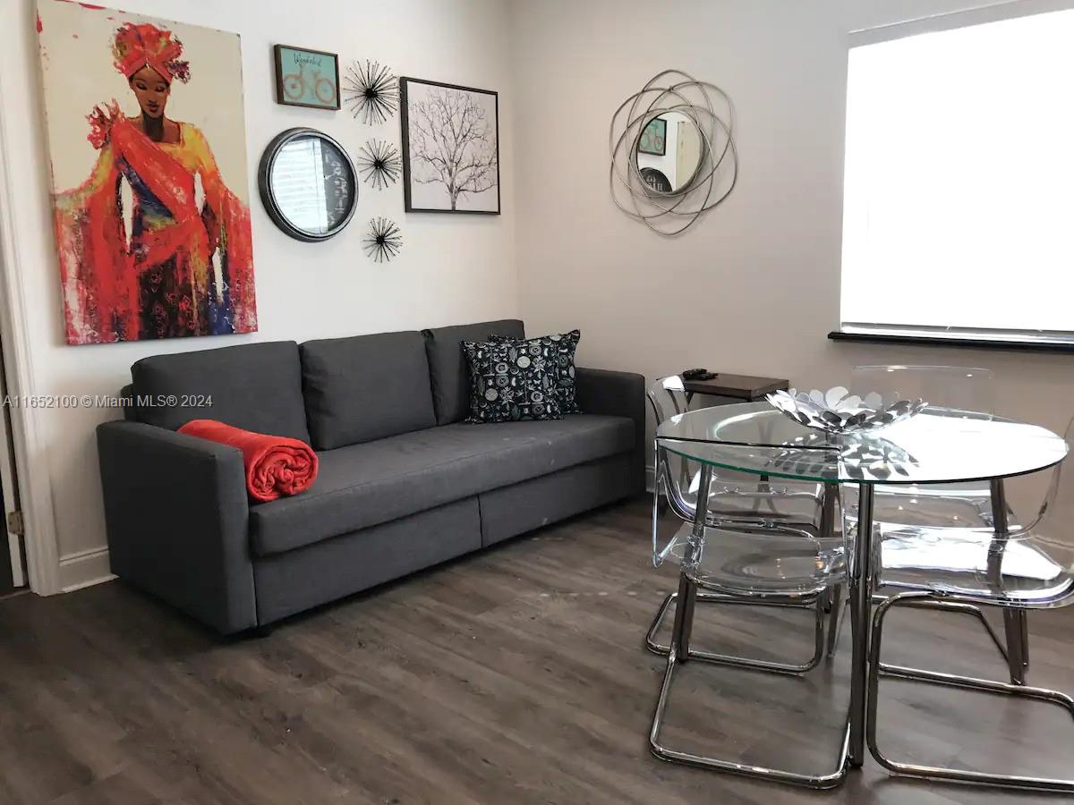 JASMINE CONDO - Residential