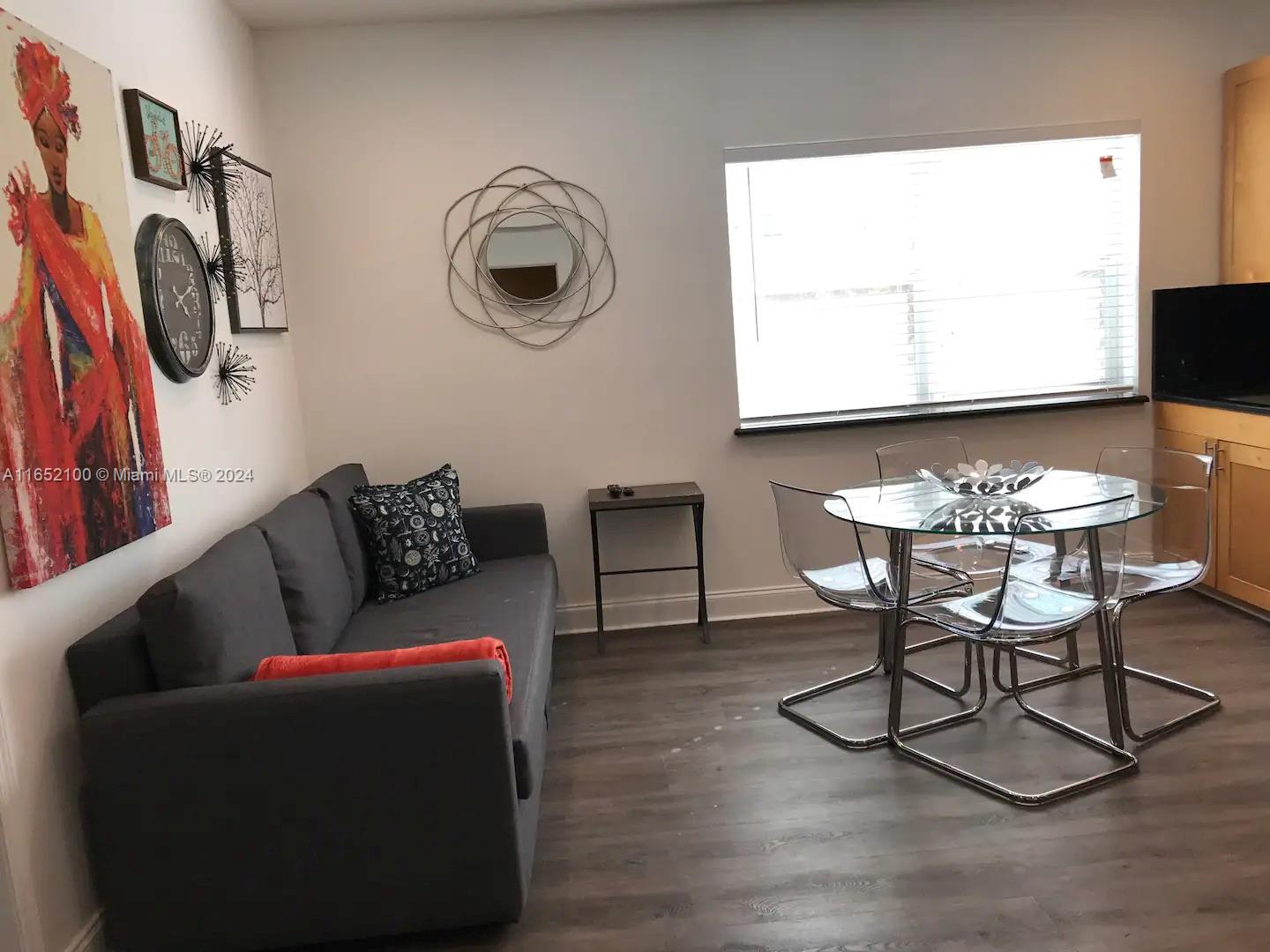 JASMINE CONDO - Residential