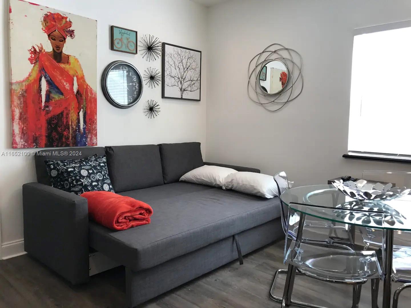 JASMINE CONDO - Residential
