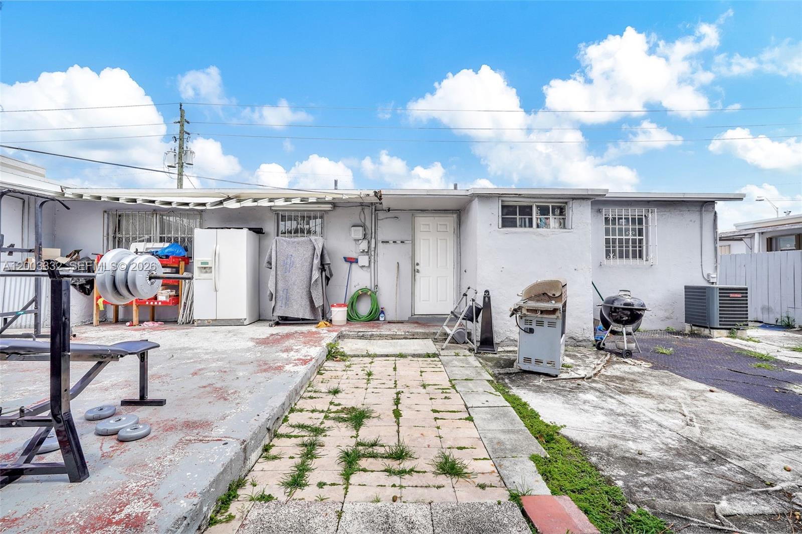 HIALEAH HOMESITES - Residential