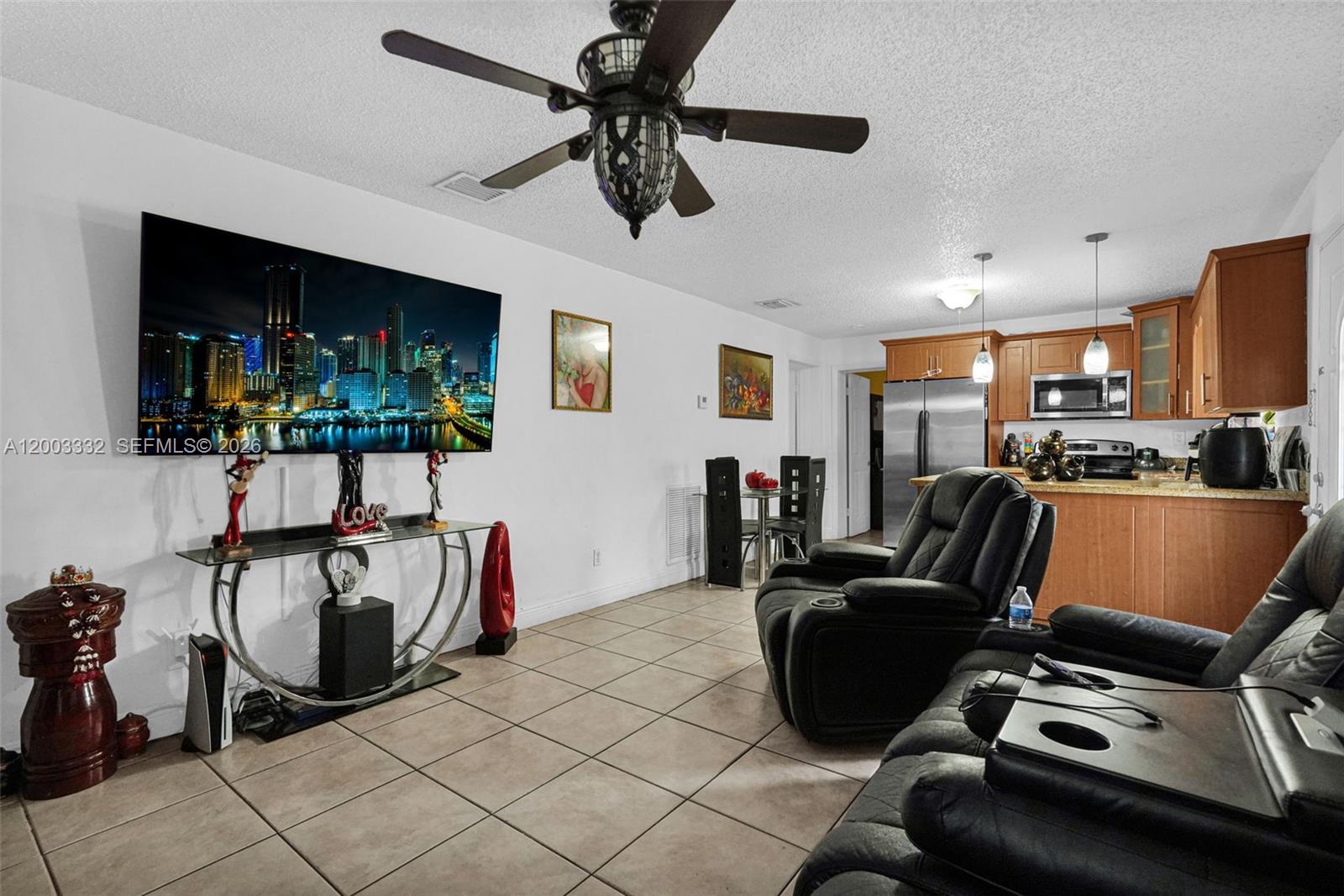 HIALEAH HOMESITES - Residential