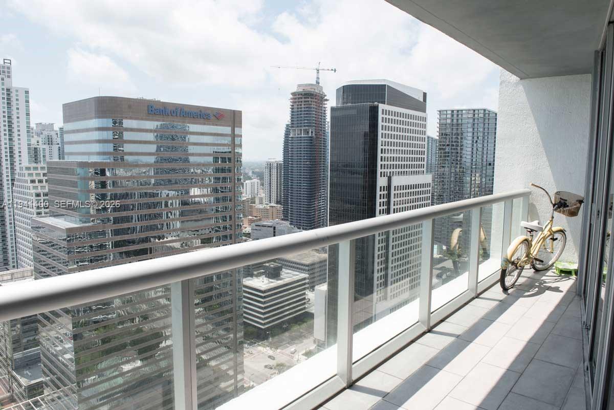 ICON BRICKELL NO TWO - Residential