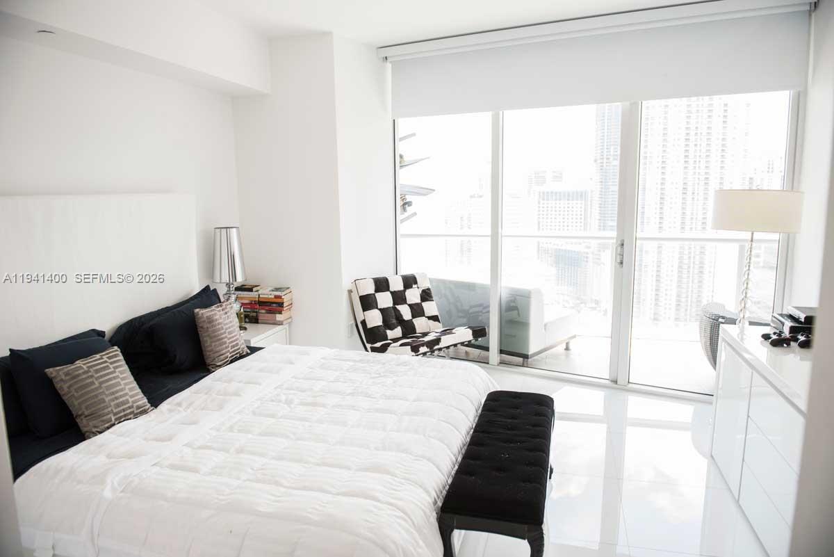 ICON BRICKELL NO TWO - Residential