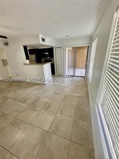 VISTA LAGO AT THE HAMMOCK - Residential Lease