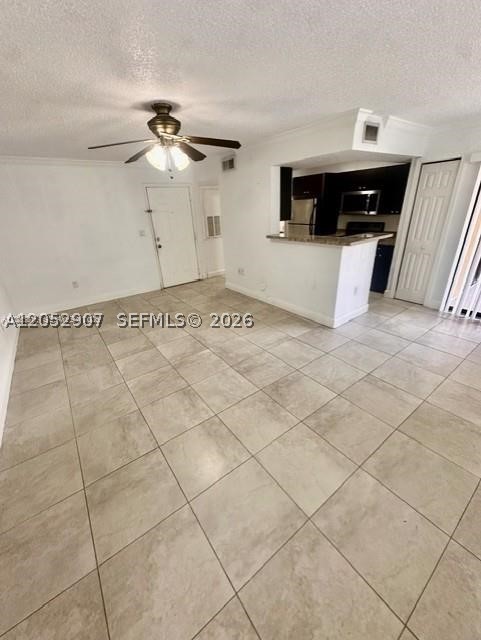 VISTA LAGO AT THE HAMMOCK - Residential Lease