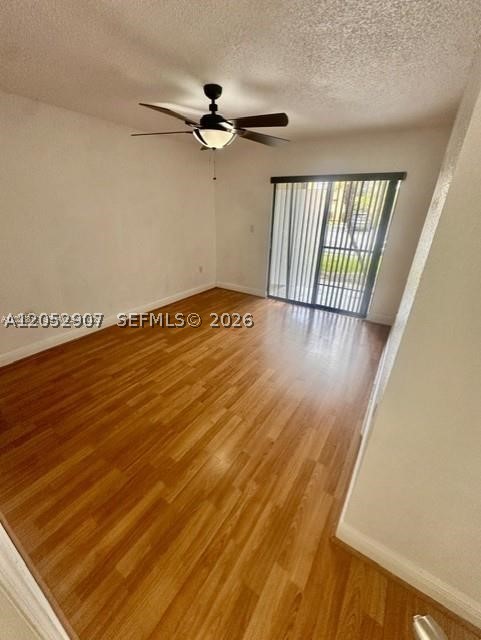 VISTA LAGO AT THE HAMMOCK - Residential Lease