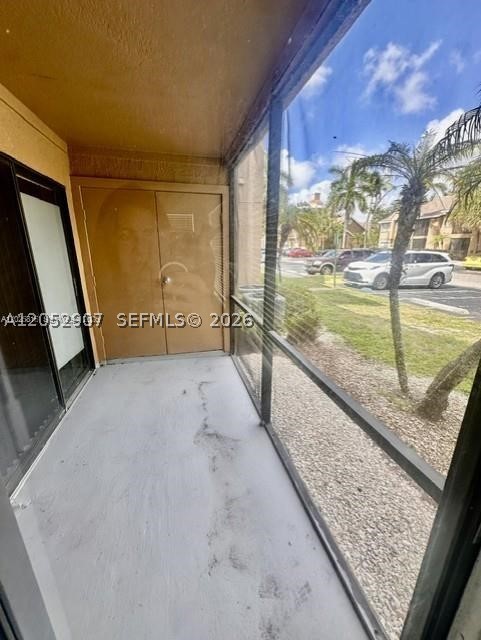 VISTA LAGO AT THE HAMMOCK - Residential Lease
