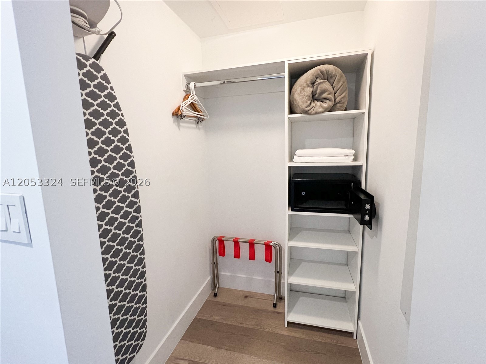 BEACHWALK CONDOMINIUM - Residential