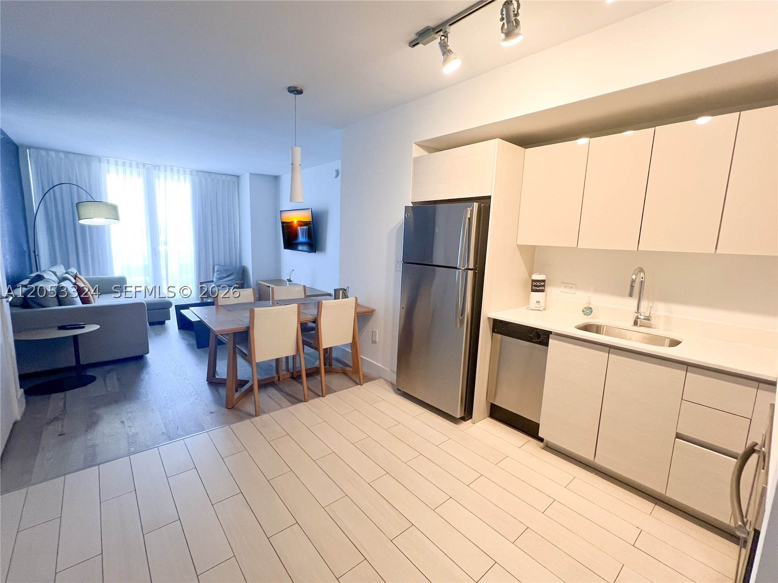 BEACHWALK CONDOMINIUM - Residential