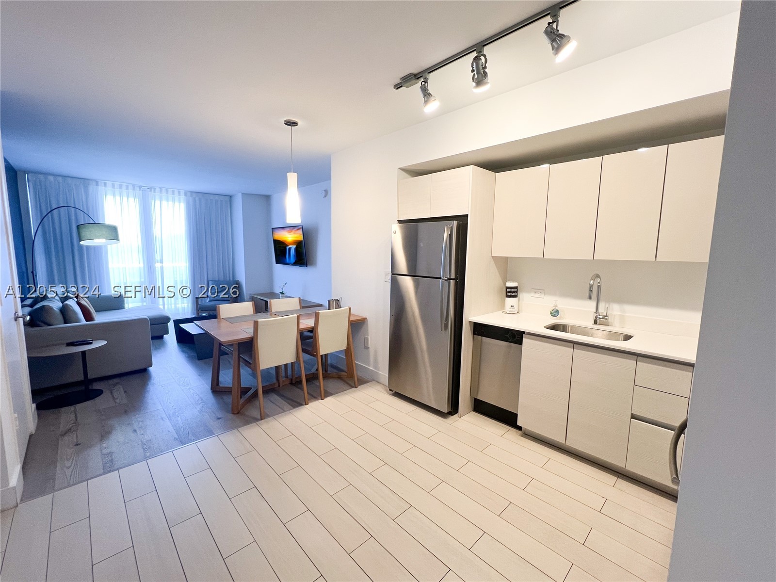 BEACHWALK CONDOMINIUM - Residential