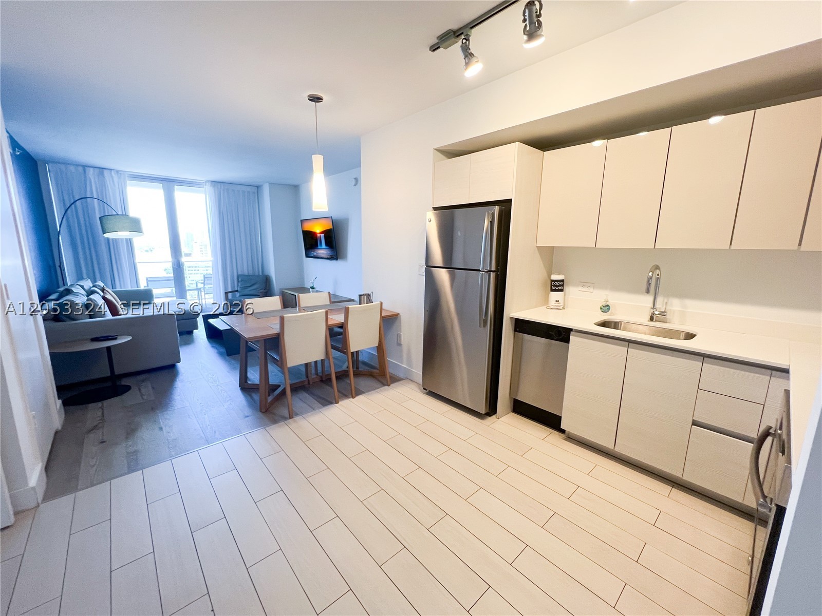 BEACHWALK CONDOMINIUM - Residential