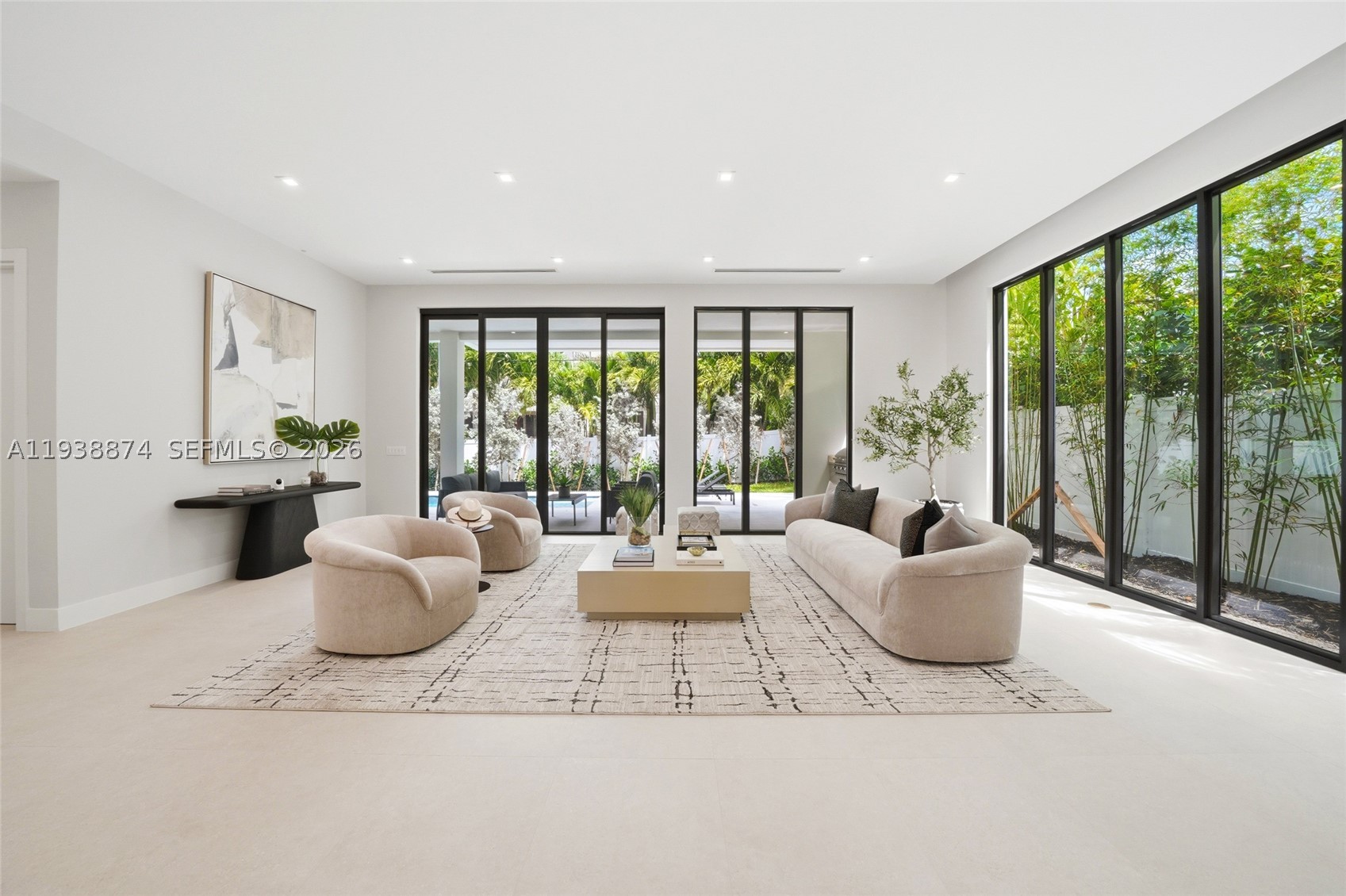 RIO VISTA C J HECTORS RES - Residential