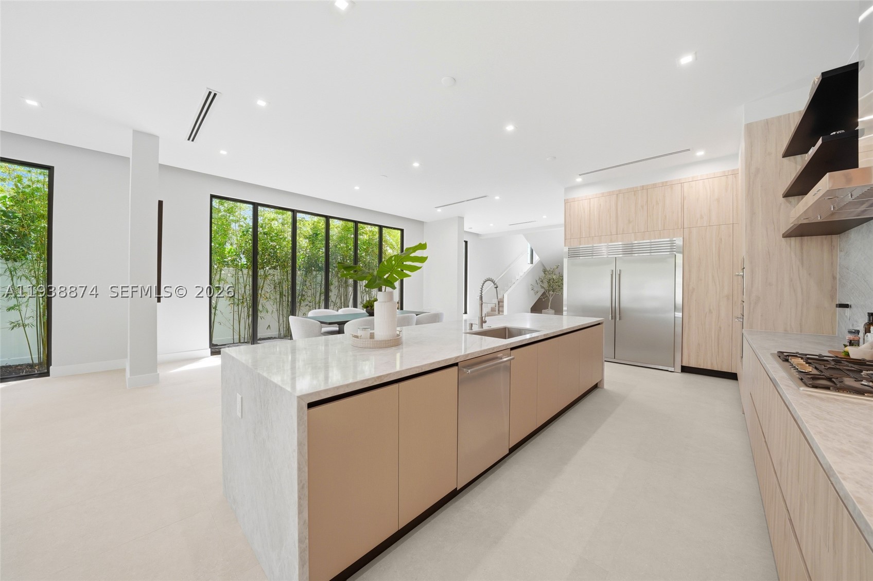 RIO VISTA C J HECTORS RES - Residential