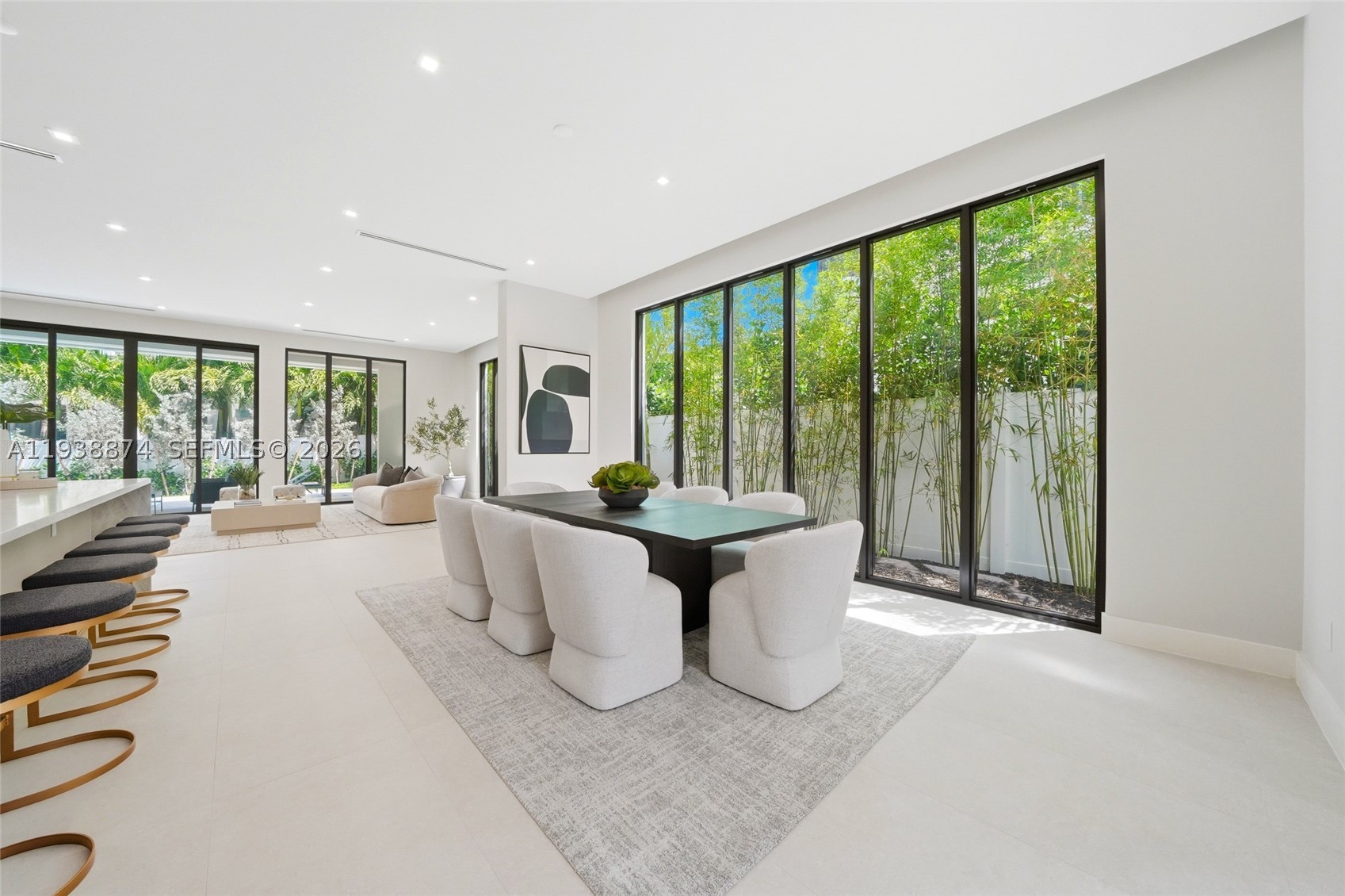RIO VISTA C J HECTORS RES - Residential