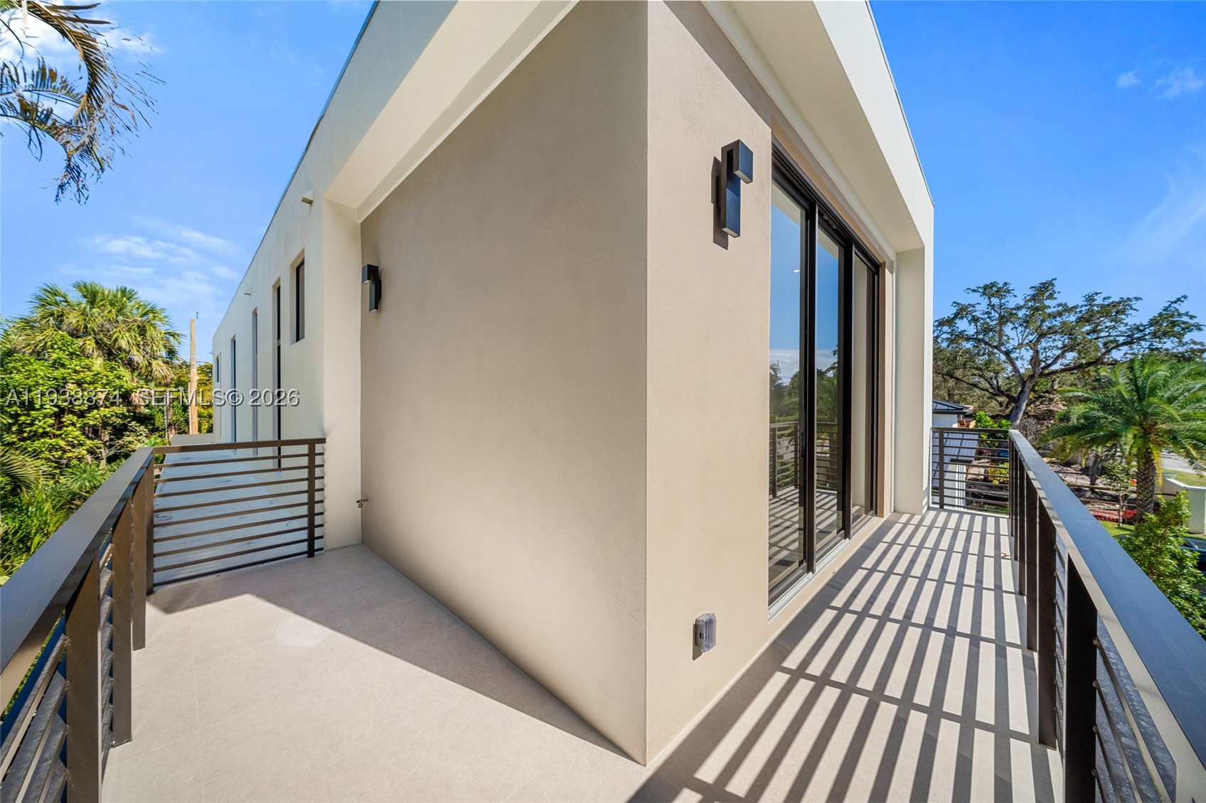RIO VISTA C J HECTORS RES - Residential