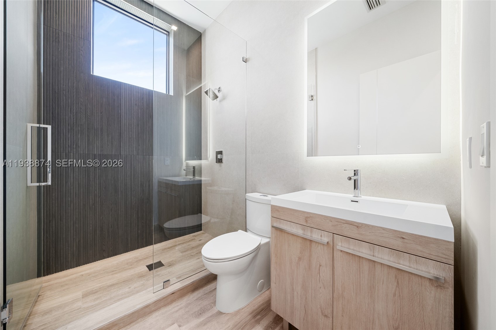 RIO VISTA C J HECTORS RES - Residential