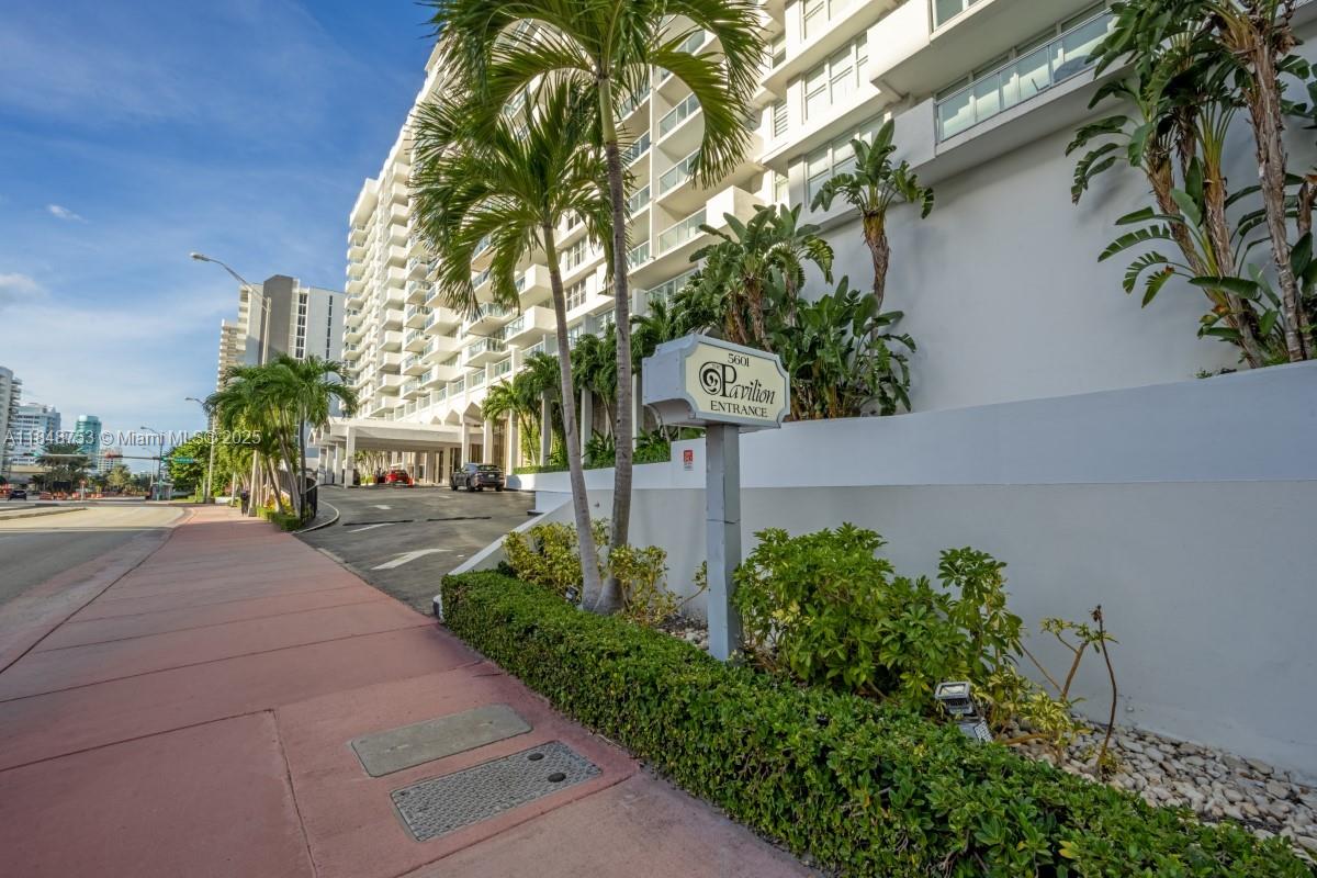 THE PAVILION CONDO - Residential