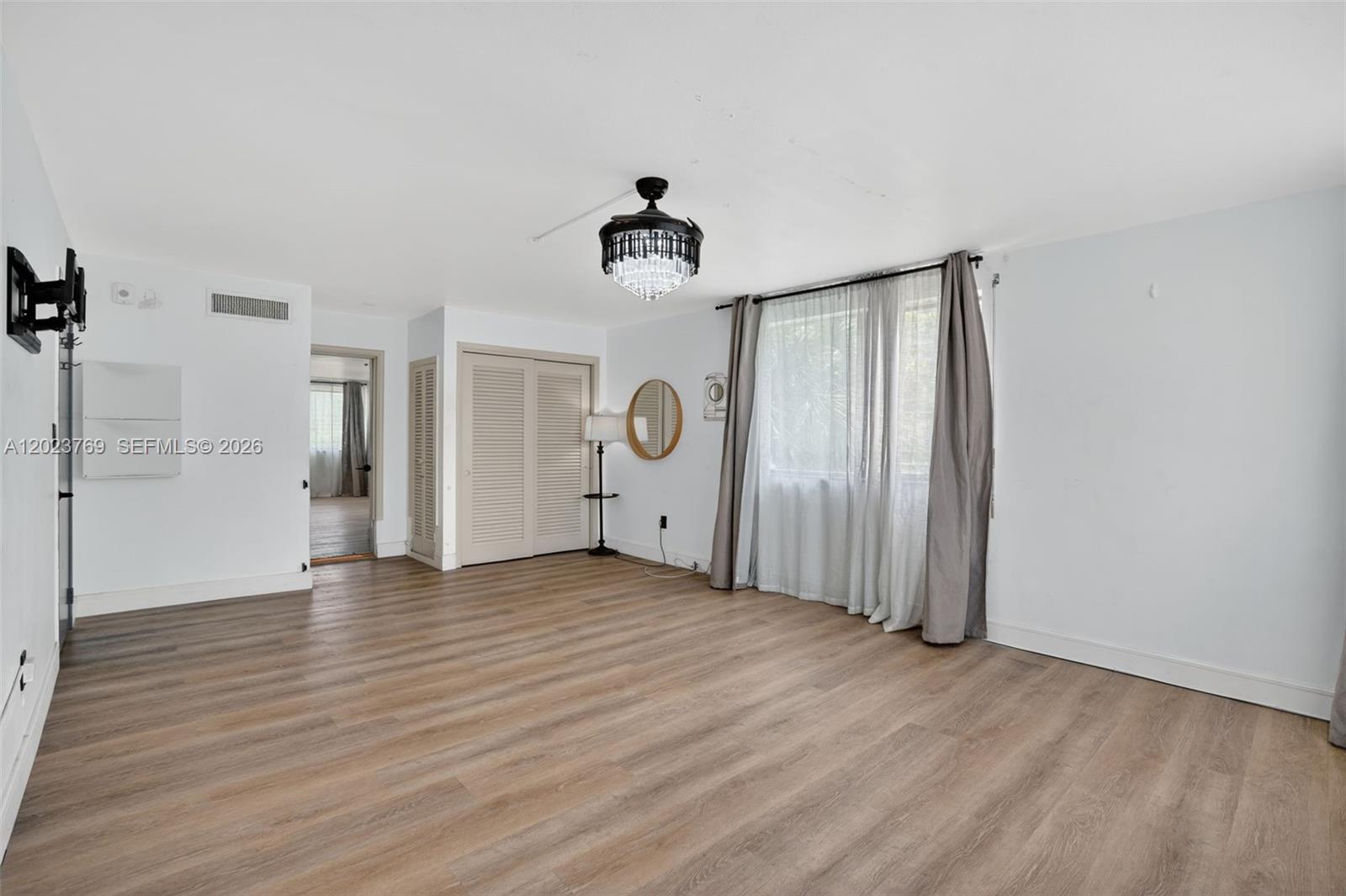 BAL-BRIDGE NORTH CONDO - Residential