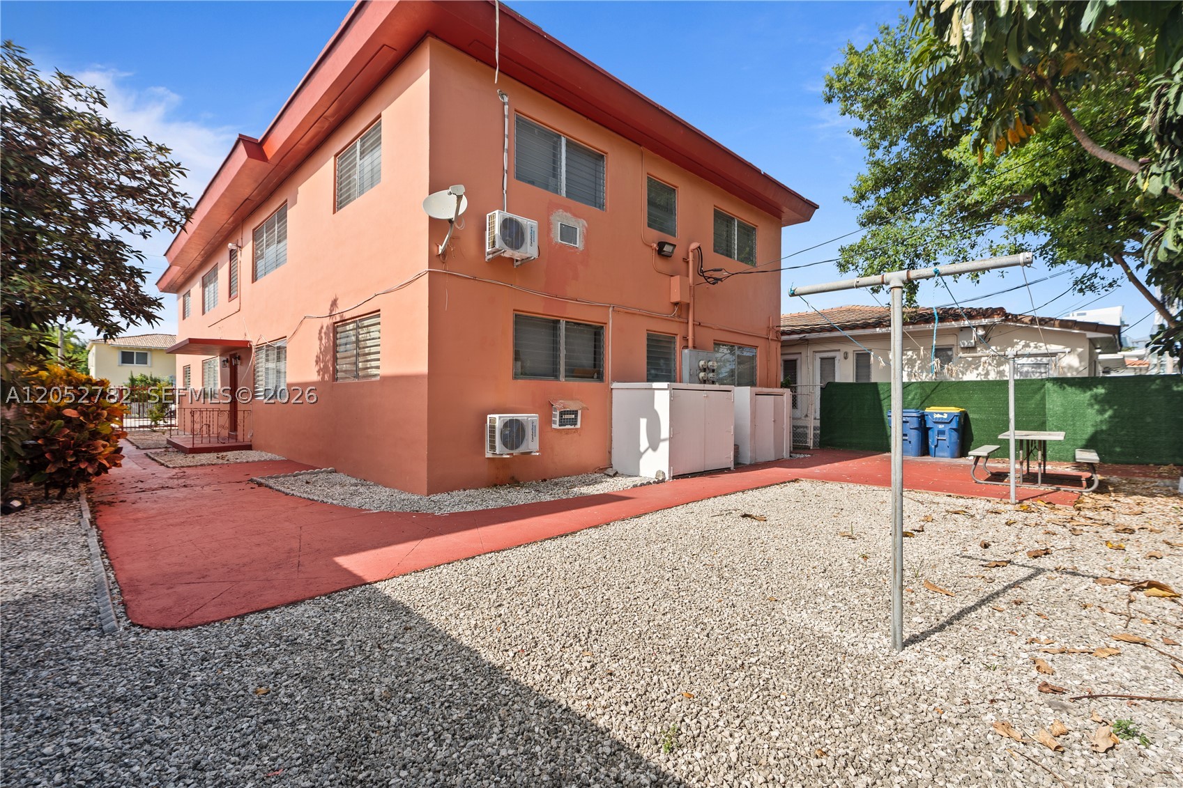 BISCAYNE BCH SUB - Residential Income