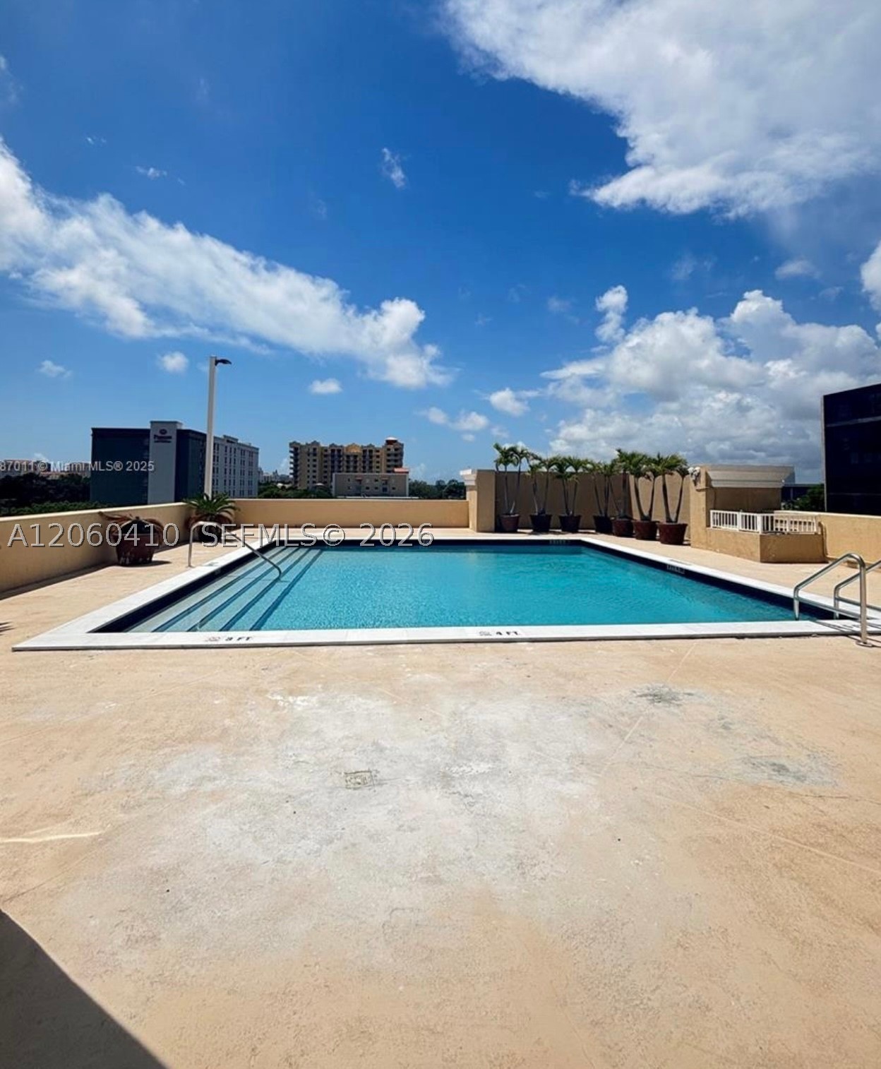 MEDITERRANEA CONDO - Residential
