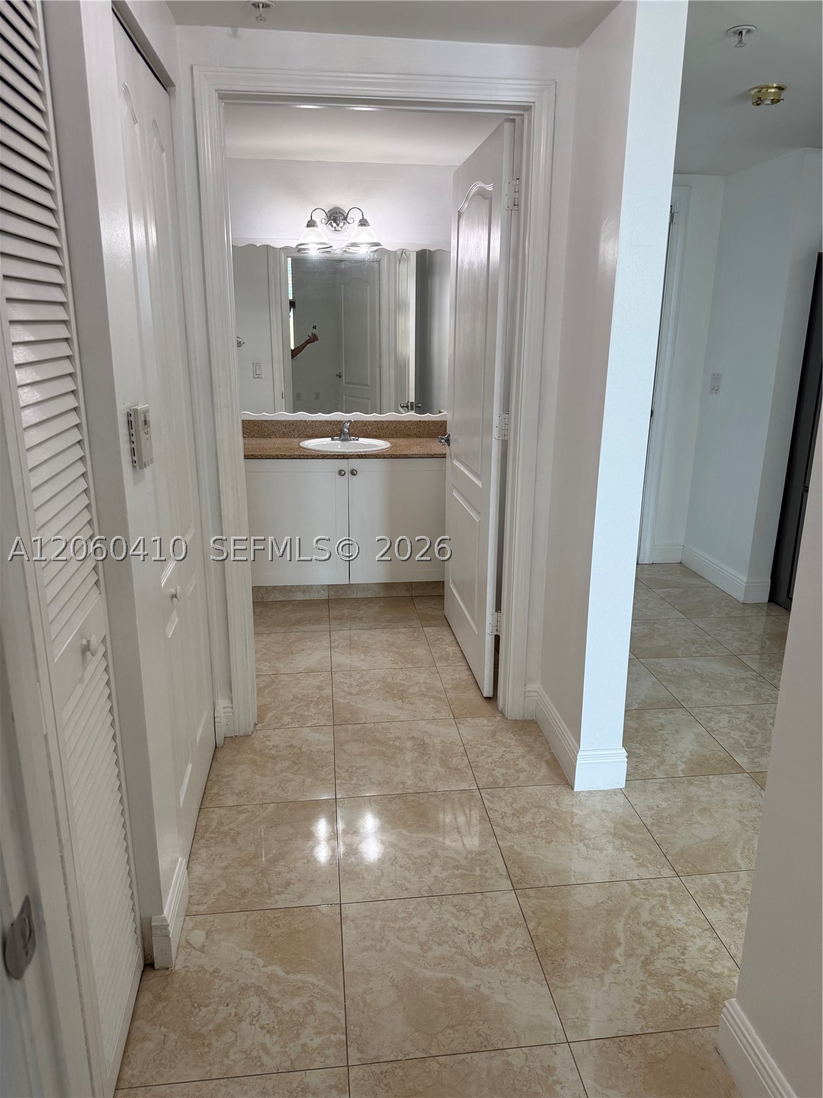 MEDITERRANEA CONDO - Residential
