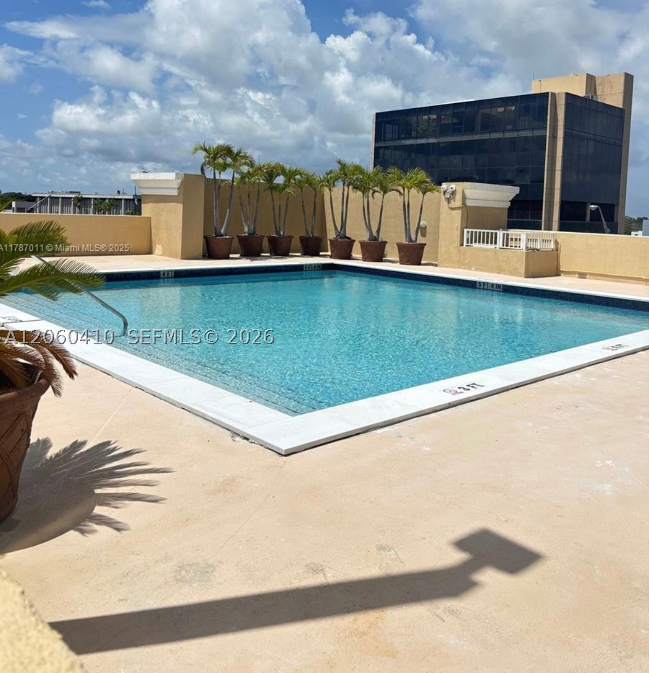 MEDITERRANEA CONDO - Residential