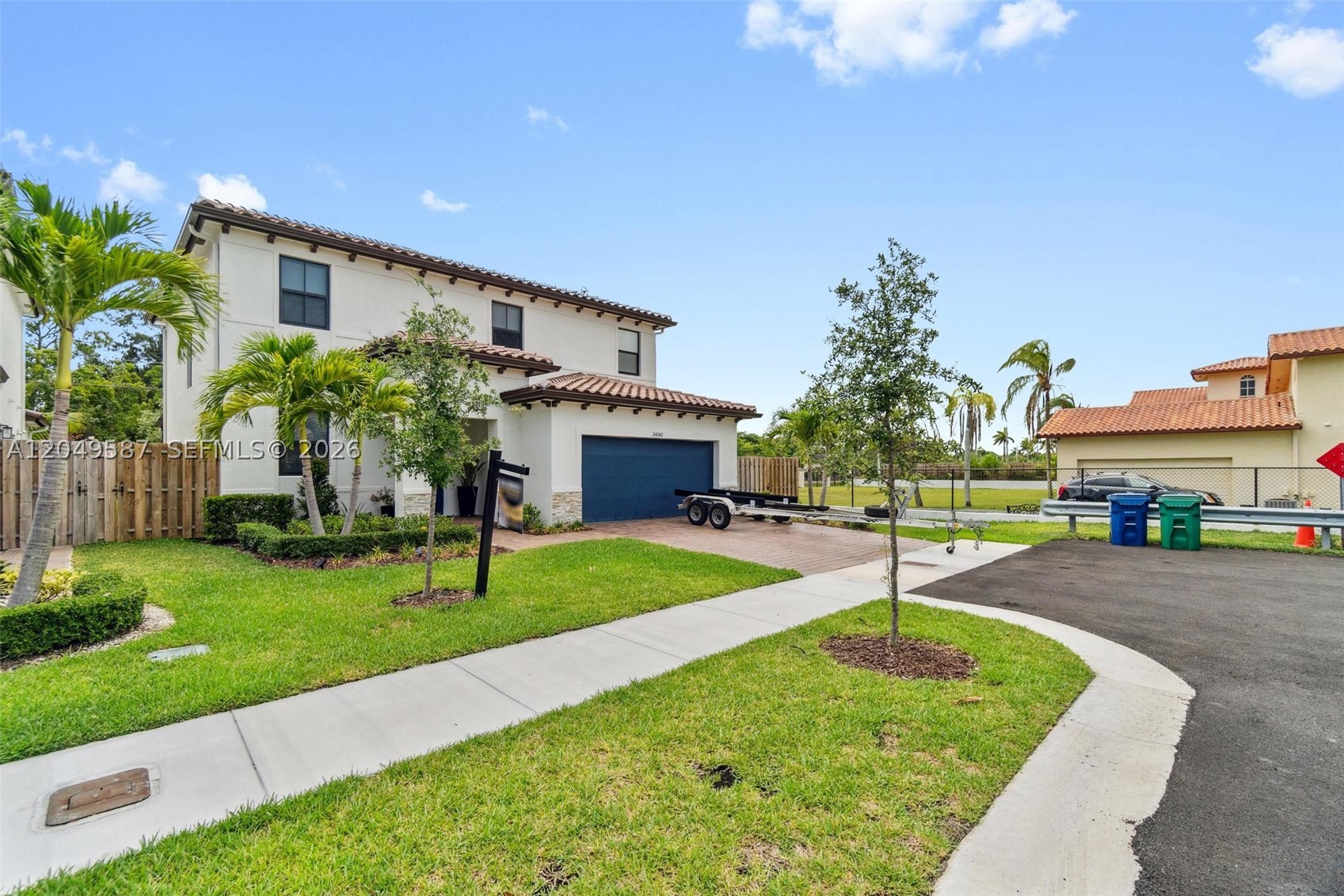 ESTATES AT SILVER PALM - Residential