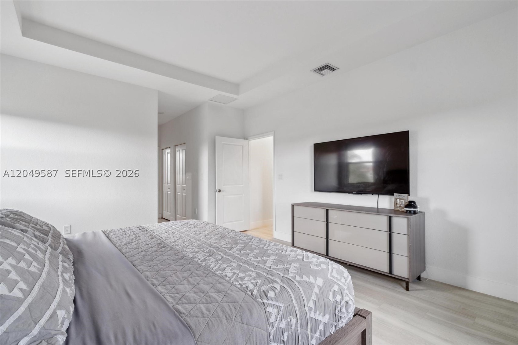 ESTATES AT SILVER PALM - Residential