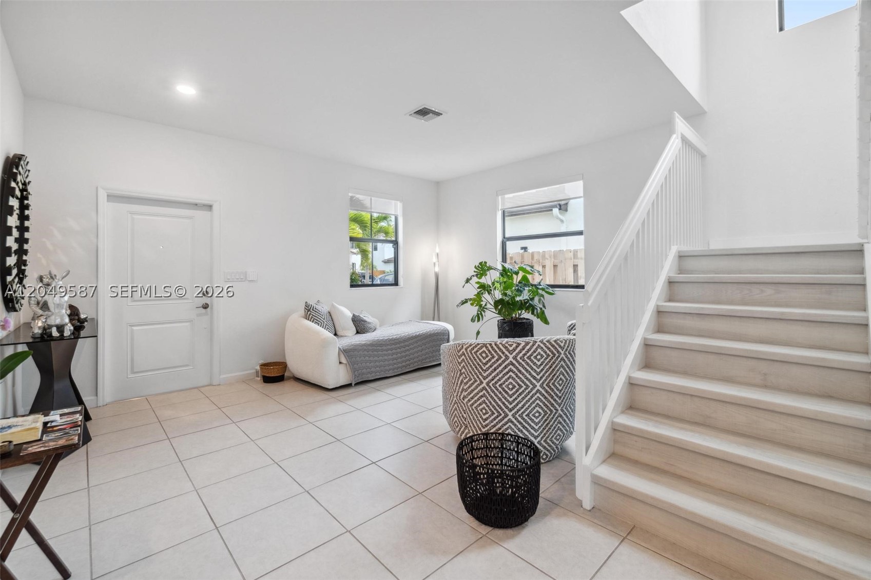 ESTATES AT SILVER PALM - Residential