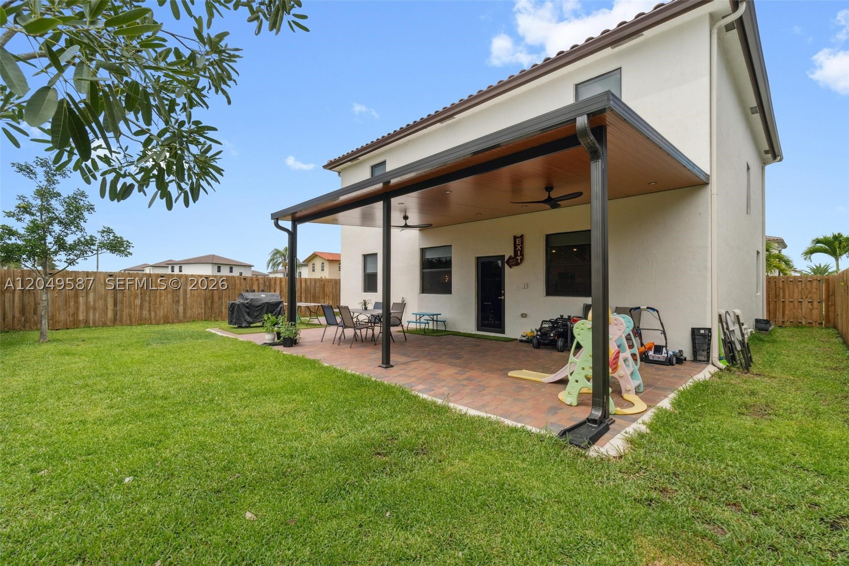 ESTATES AT SILVER PALM - Residential
