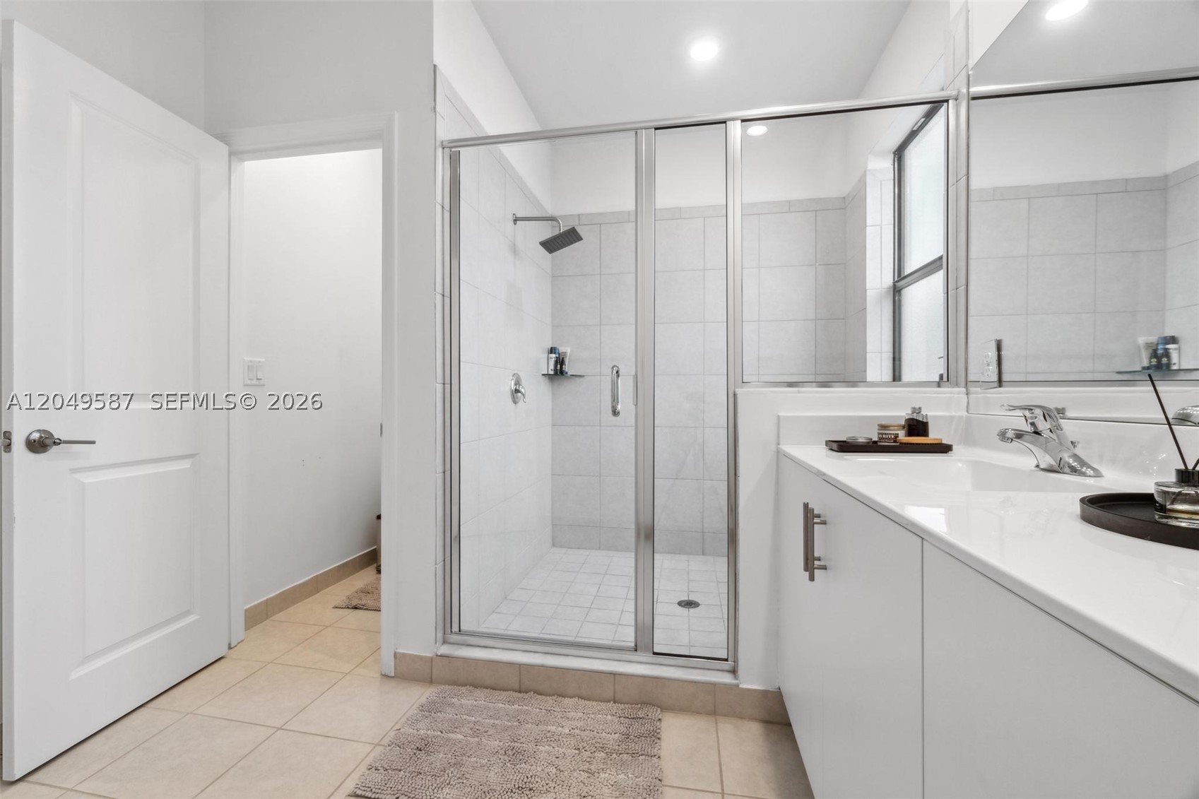 ESTATES AT SILVER PALM - Residential
