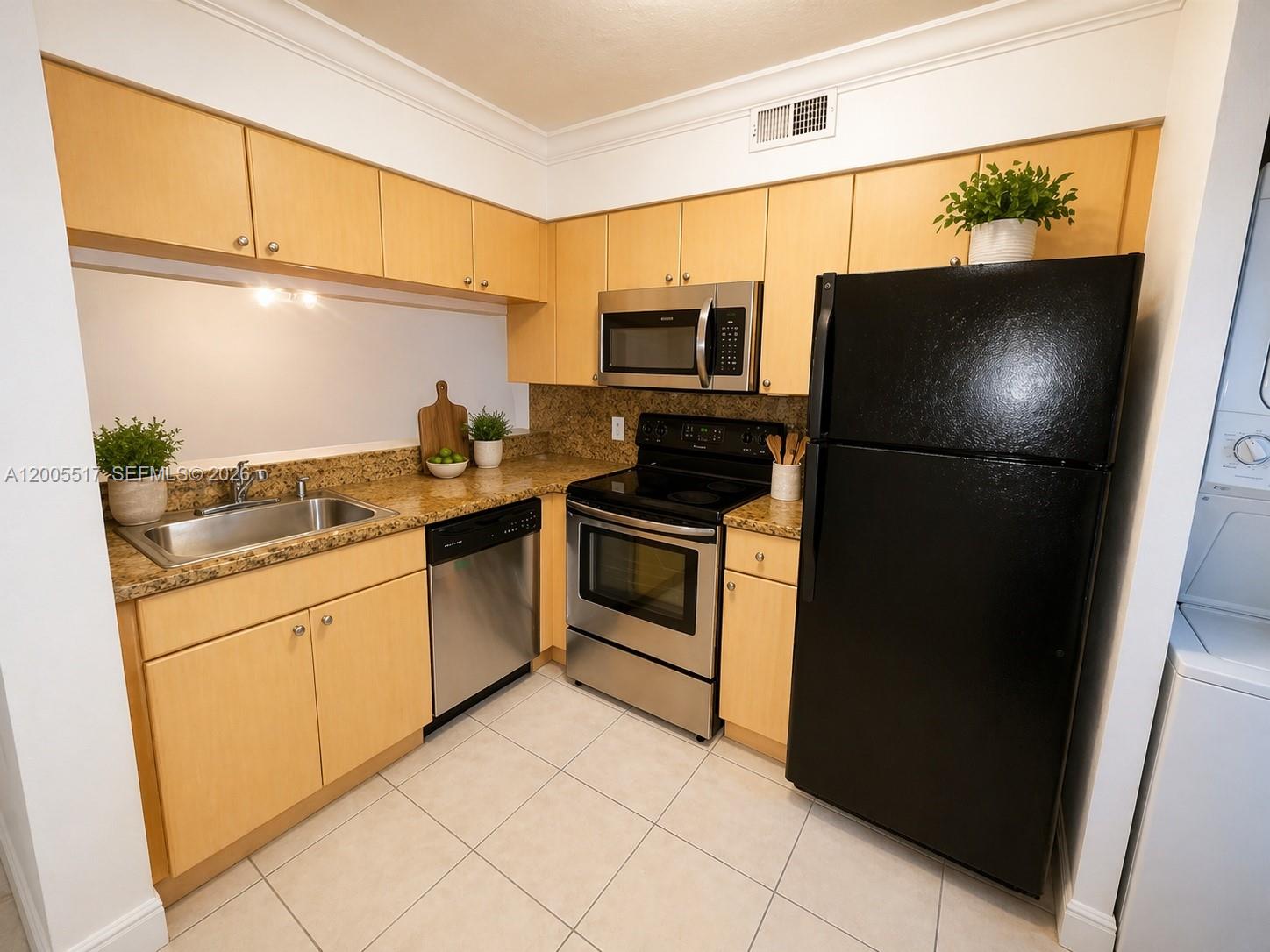 NAPOLI GARDENS AT CORAL S - Residential