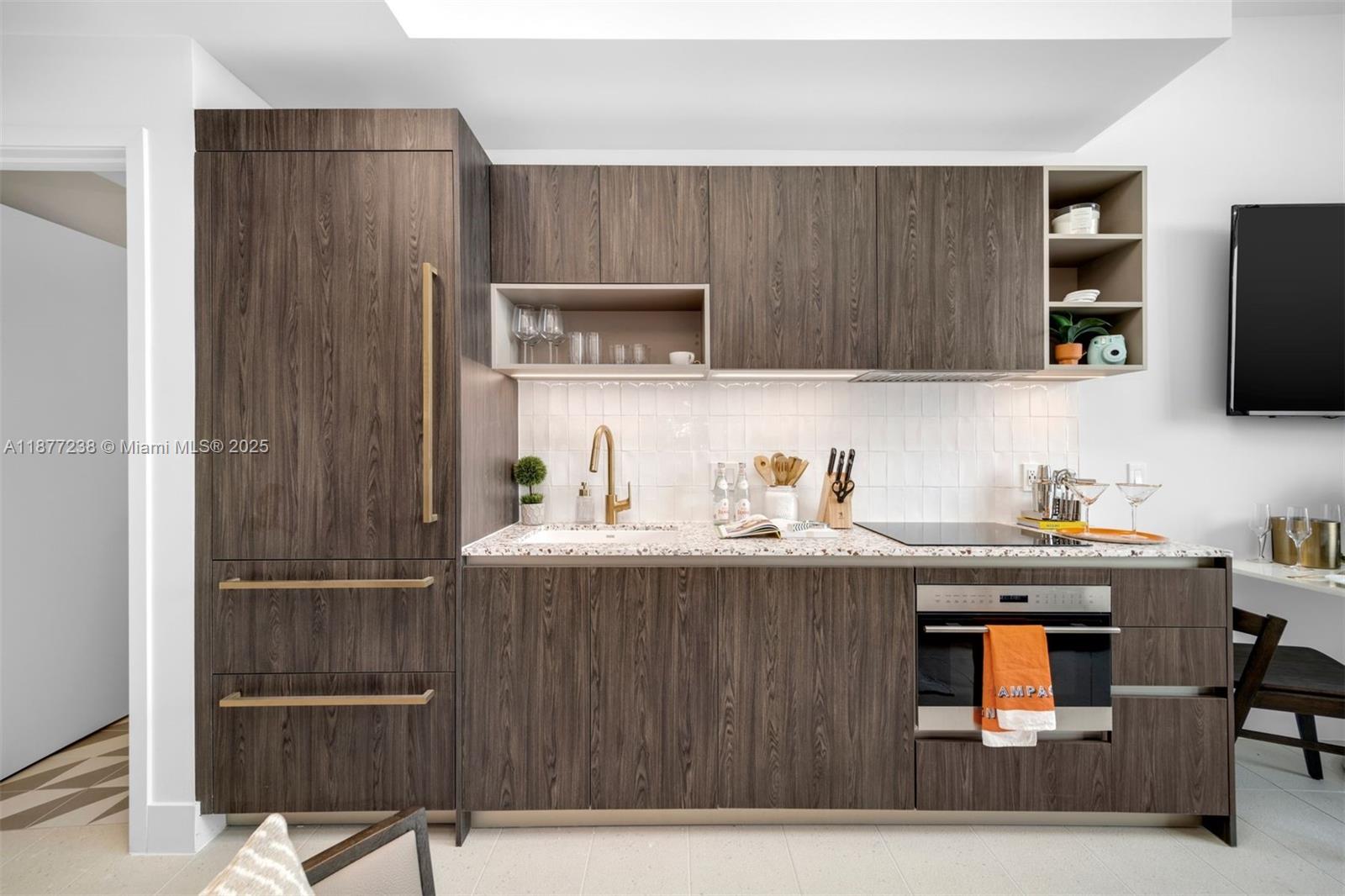 NATIIVO / GALE RESIDENCES - Residential