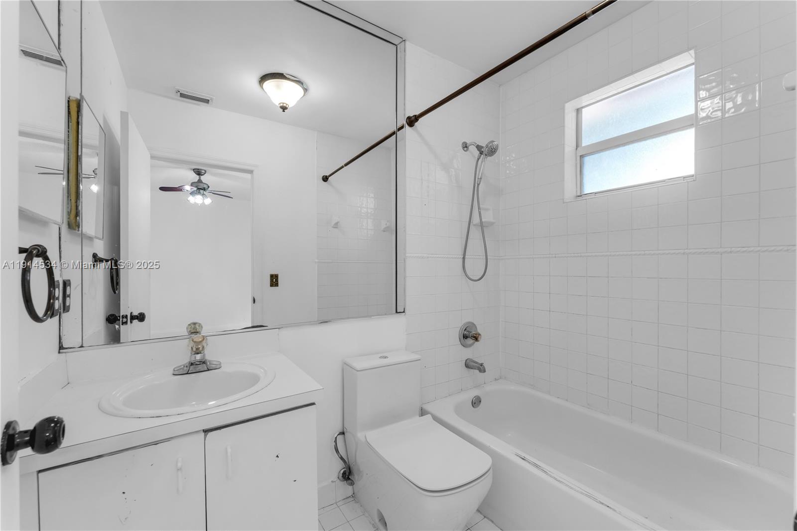 KENDALE LAKES NORTH SEC 9 - Residential