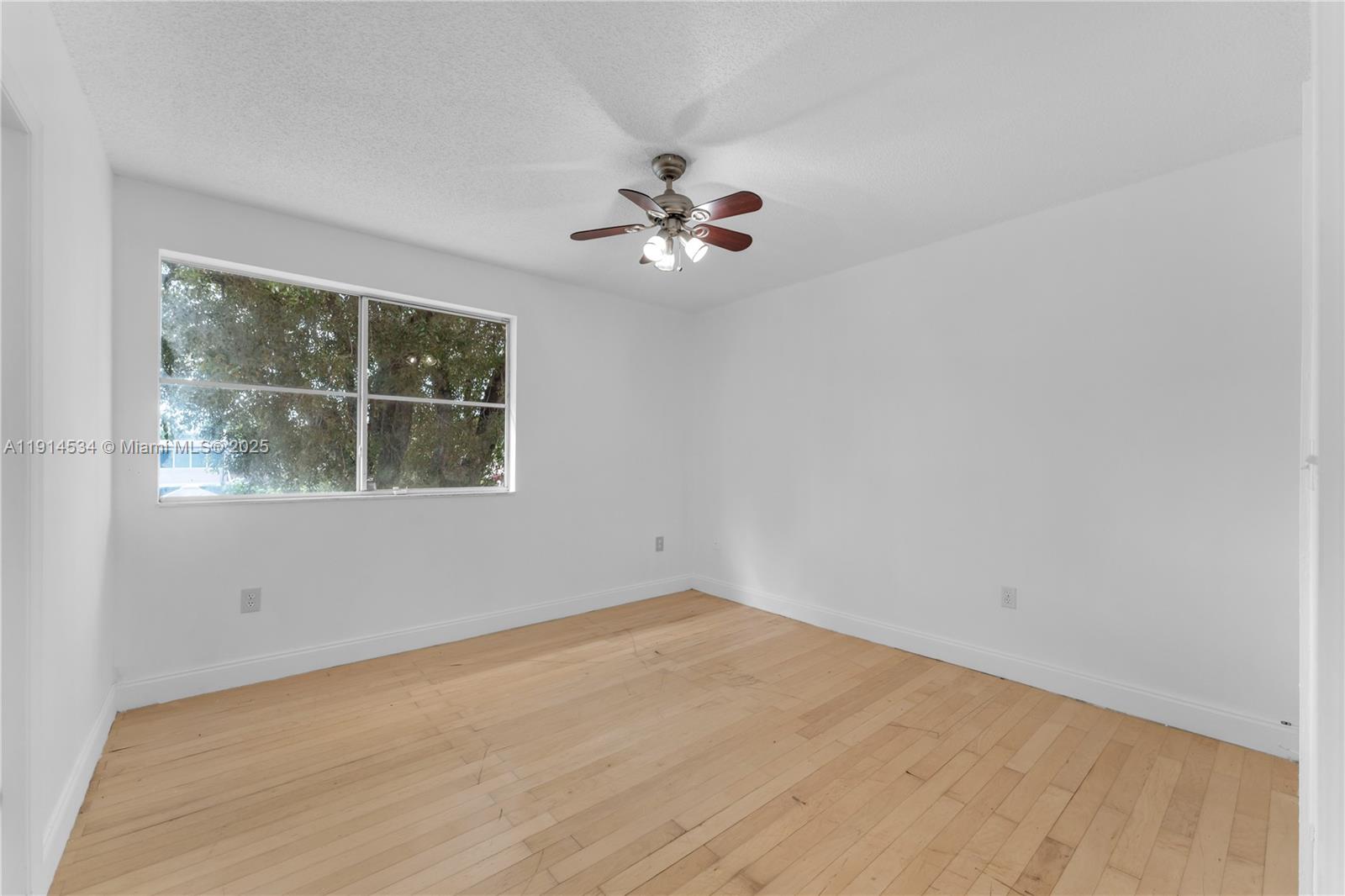 KENDALE LAKES NORTH SEC 9 - Residential