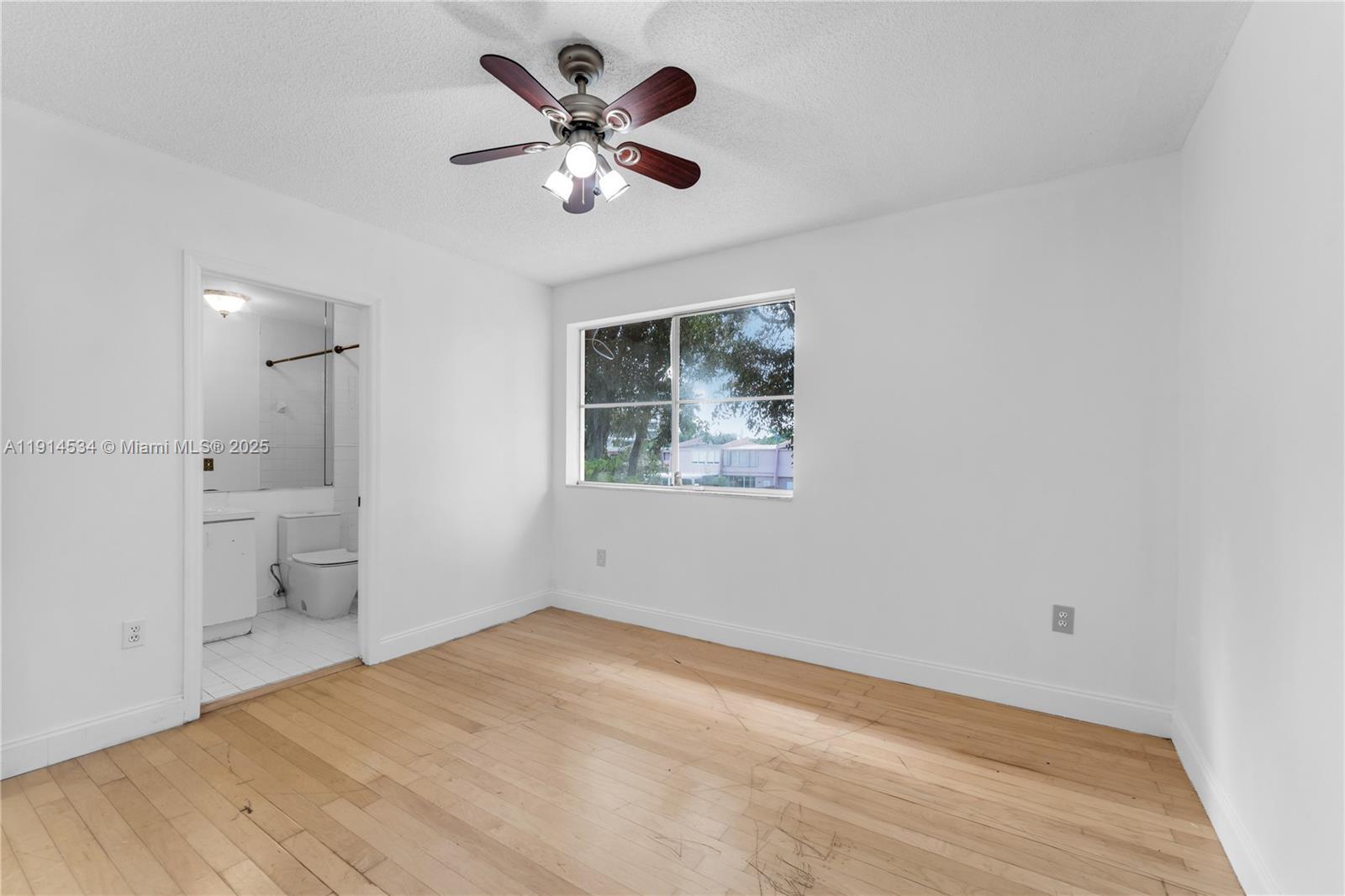 KENDALE LAKES NORTH SEC 9 - Residential