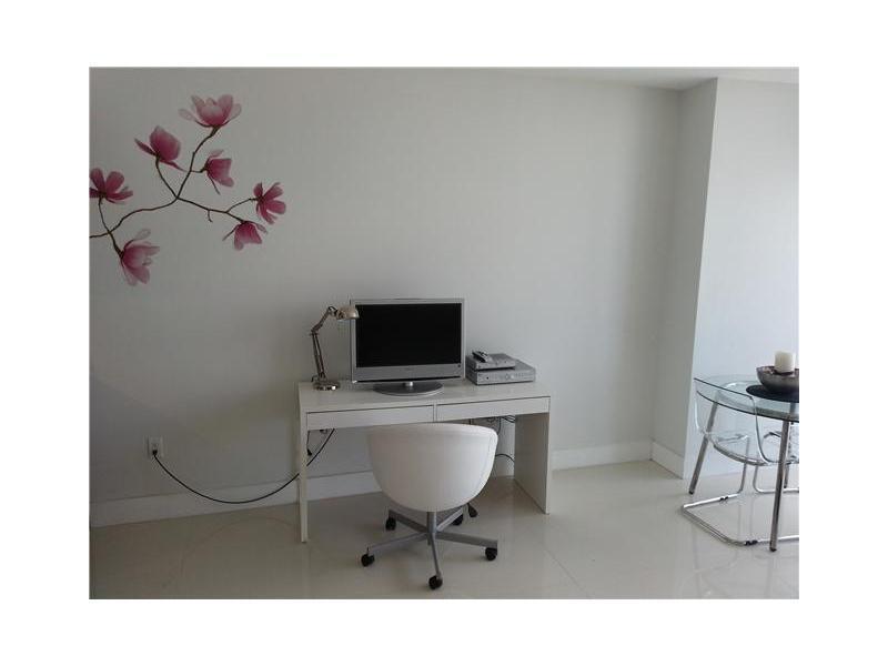 ICON BRICKELL CONDO NO 3 - Residential Lease