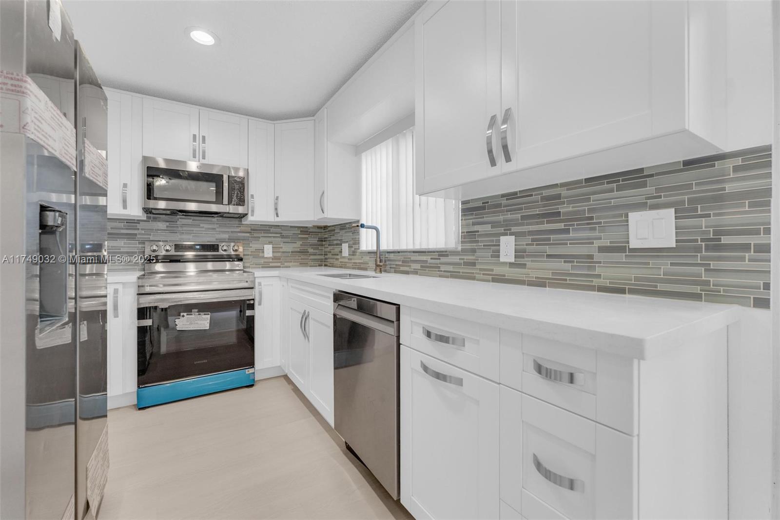 WELLEBY UNIT THIRTEEN - Residential