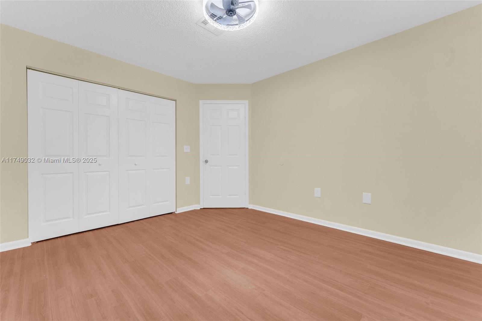 WELLEBY UNIT THIRTEEN - Residential