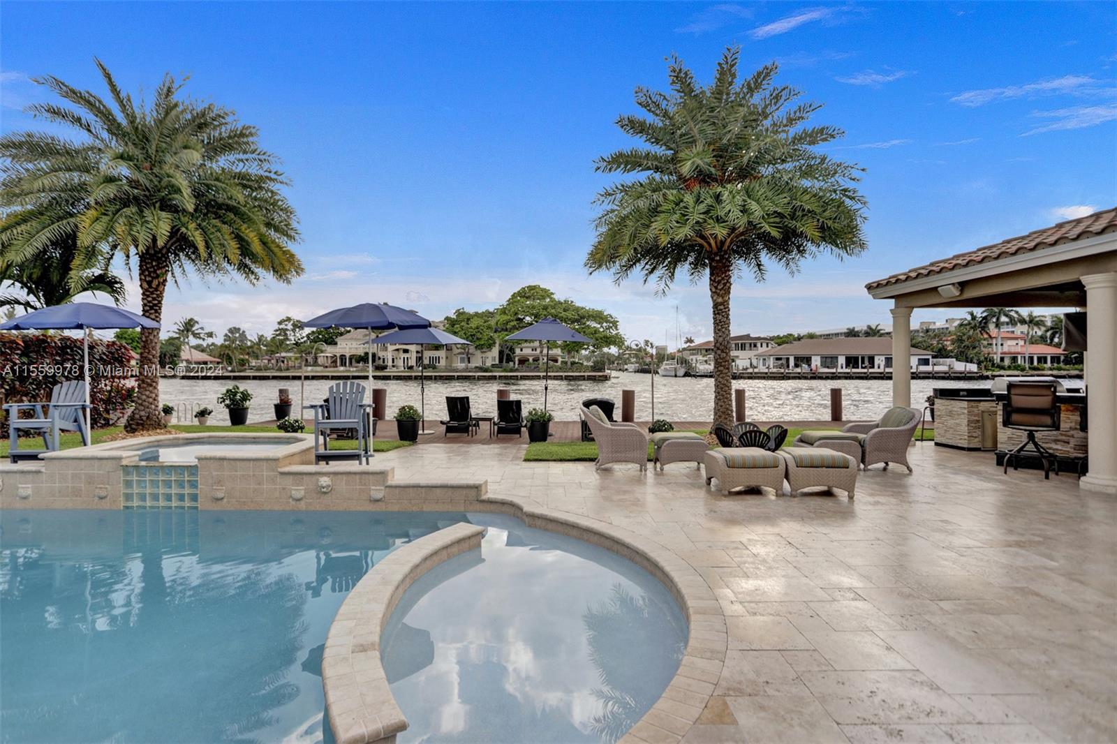 BEVERLY SHORES - Residential