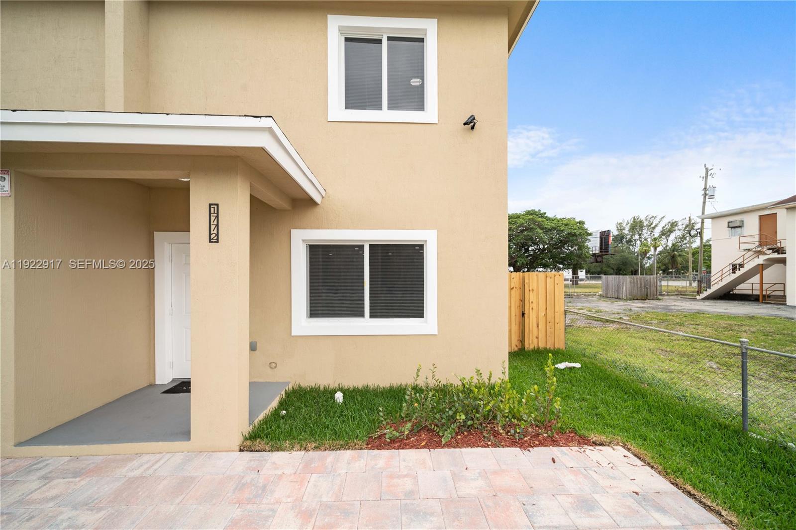 FLORAL PK - Residential Income