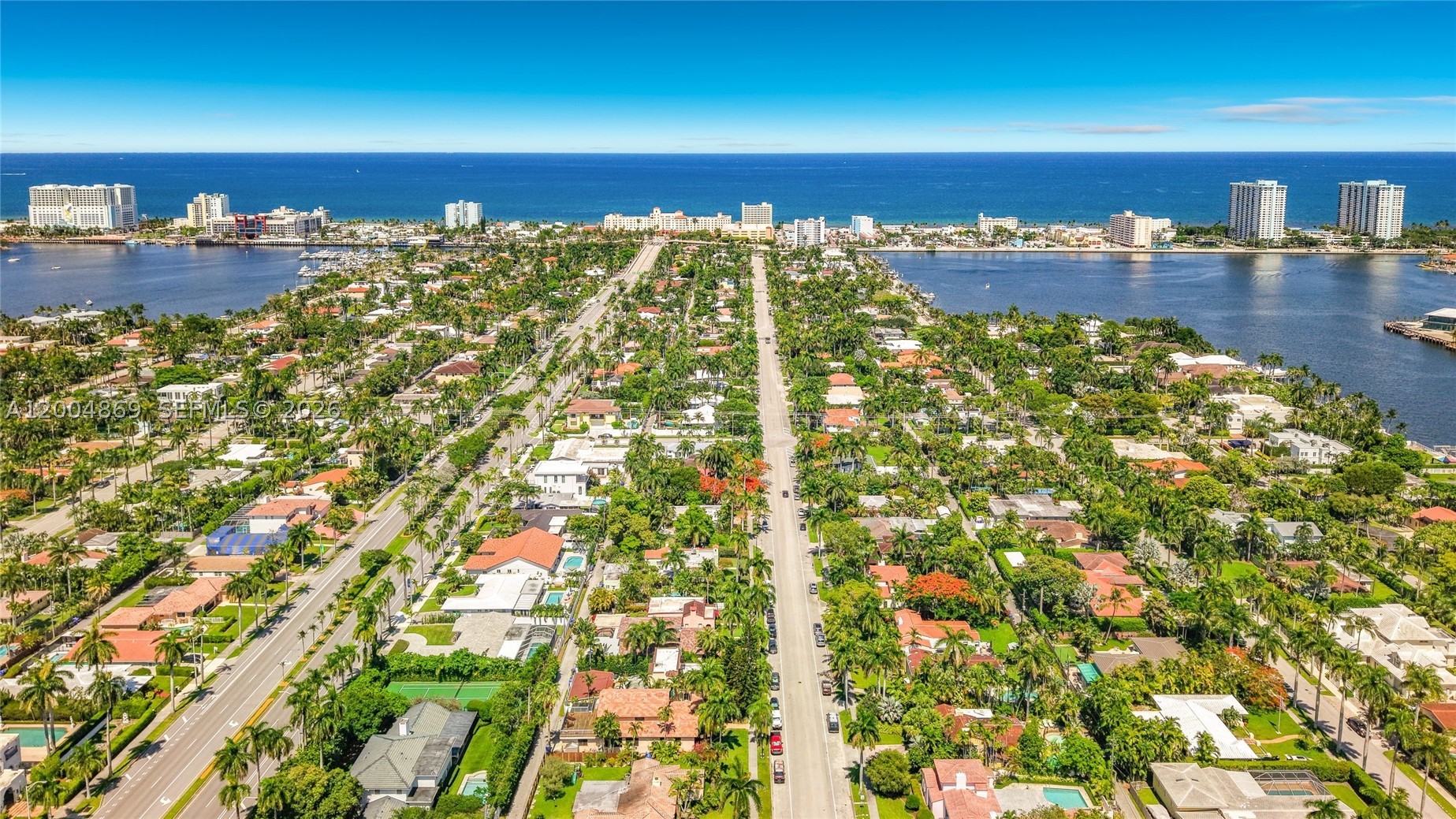 HOLLYWOOD LAKES SECTION - Residential