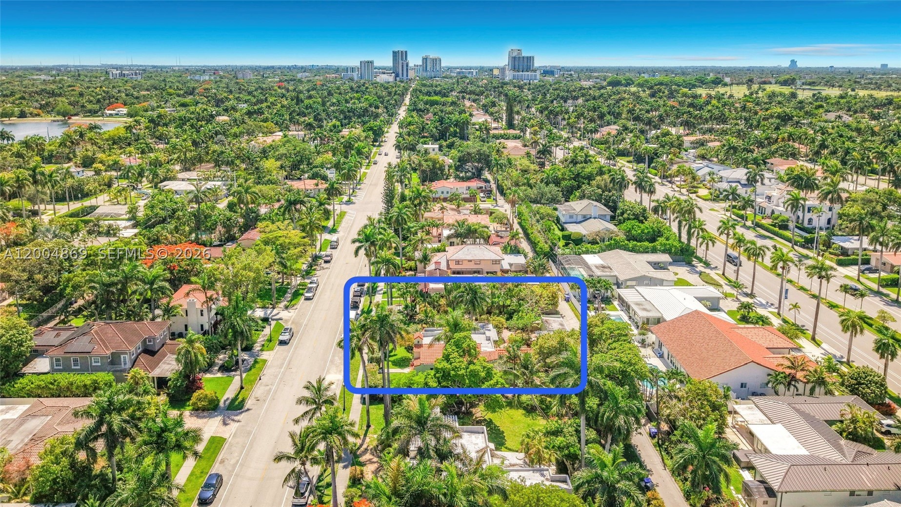 HOLLYWOOD LAKES SECTION - Residential