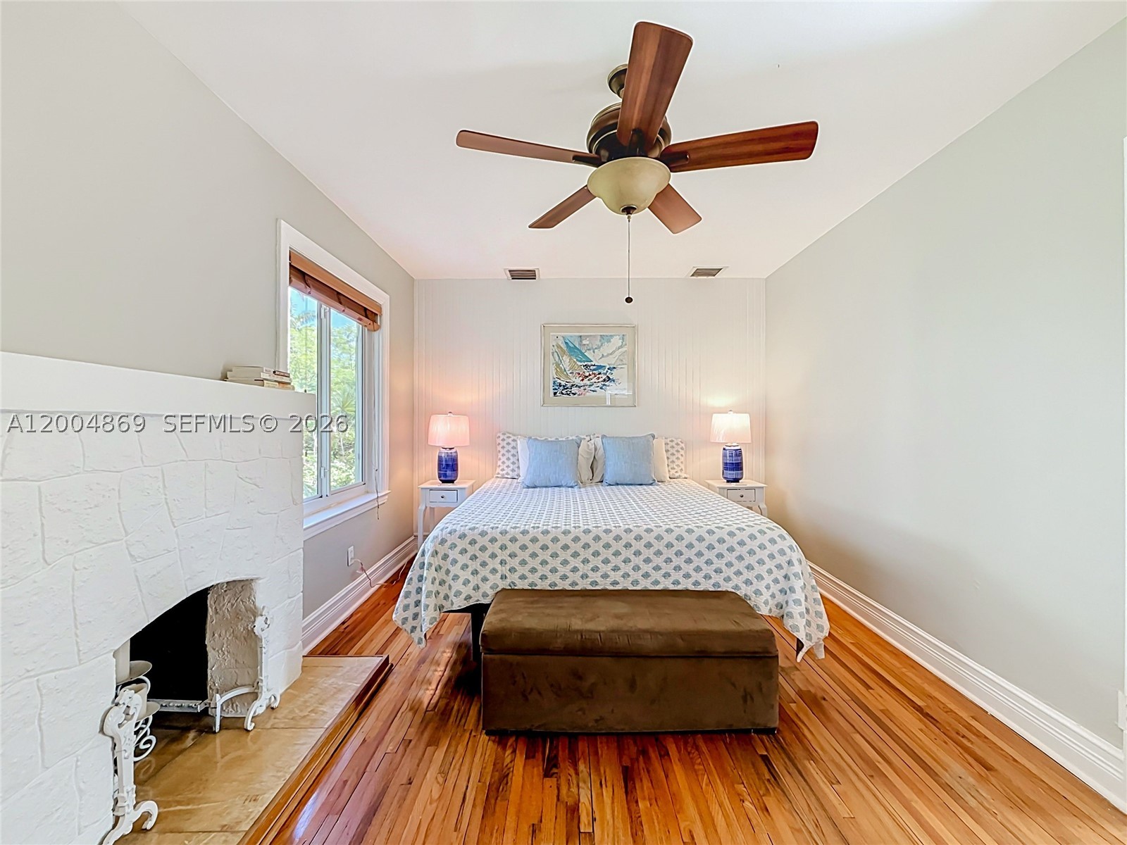 HOLLYWOOD LAKES SECTION - Residential